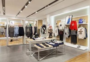 Báo Giá Cửa Nhôm Maxpro Mới Nhất Tại Saovietdoor 83 thi cong showroom