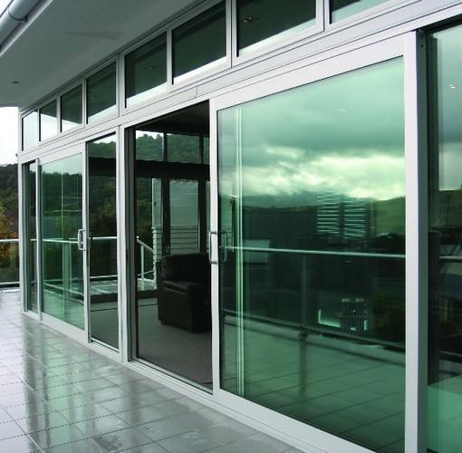 Cửa cuốn siêu trường Netdoor 13 vach-kinh-mat-tien (3)