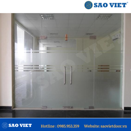 cua-kinh-cuong-luc-01