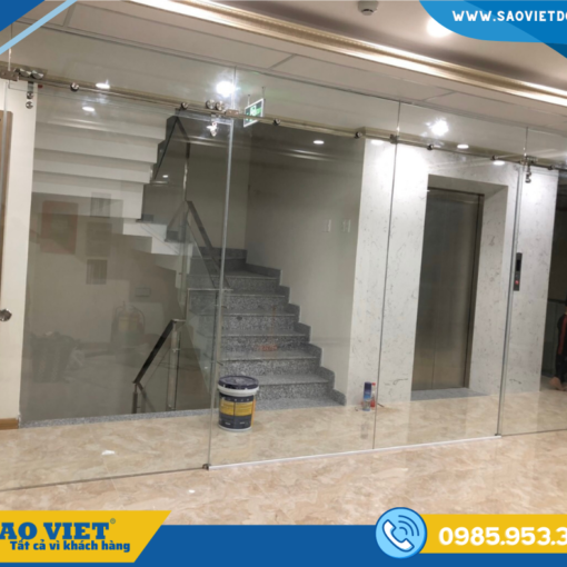 Vách kính showroom Cao Cấp 37 cua-kinh-lua-08