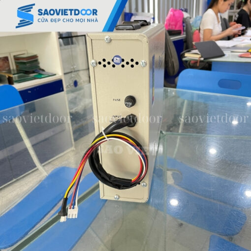 Lưu điện Austdoor DC AD9 chính hãng 20 Lưu điện cửa cuốn Austdoor DC AD9