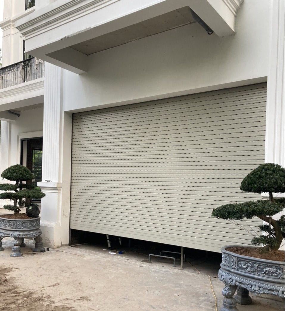 Cửa cuốn Austdoor A60 29 A60 vangkem e1677165206538
