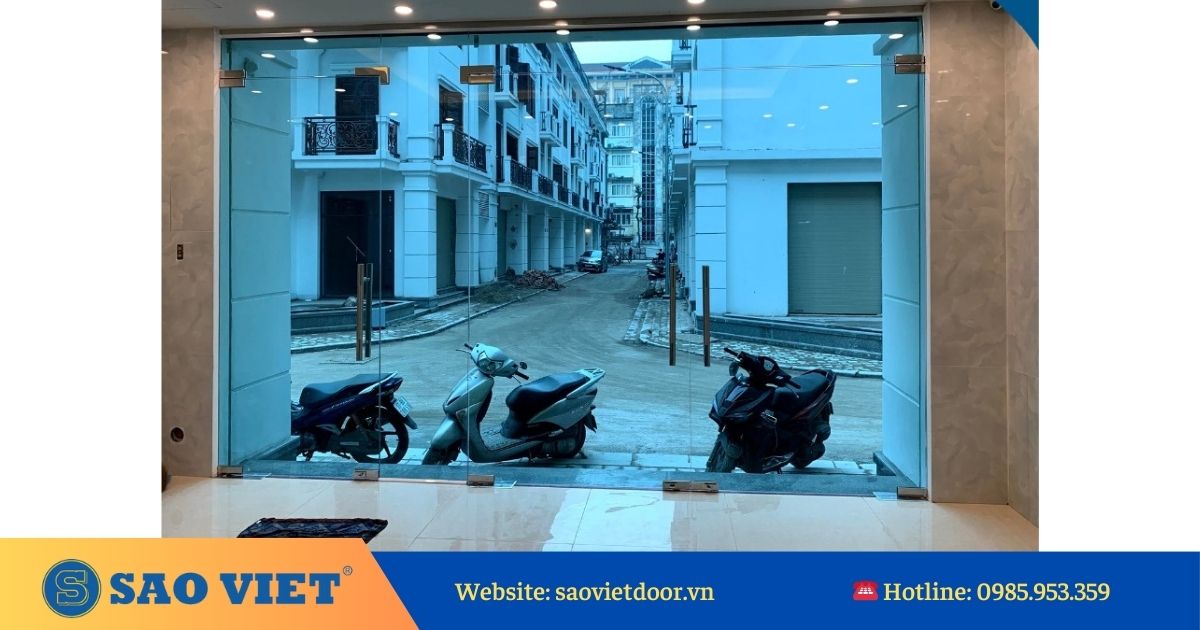 Top 50+ mẫu cửa kính thuỷ lực đẹp nhất 45 Cua kinh thuy luc 9