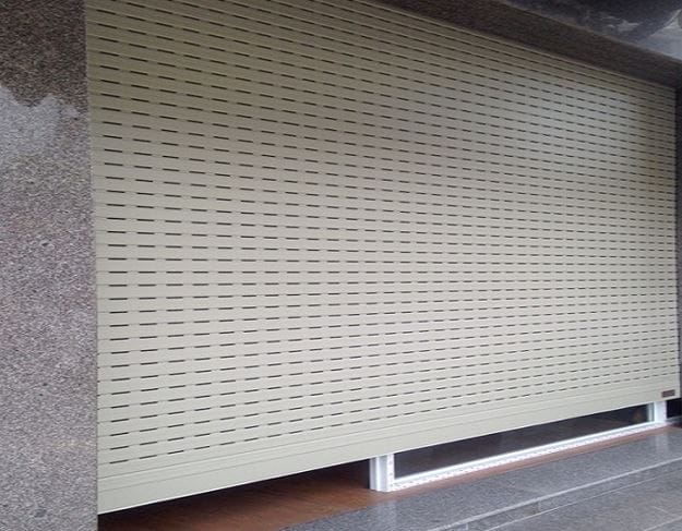 Cửa cuốn Austdoor A61 24 a50