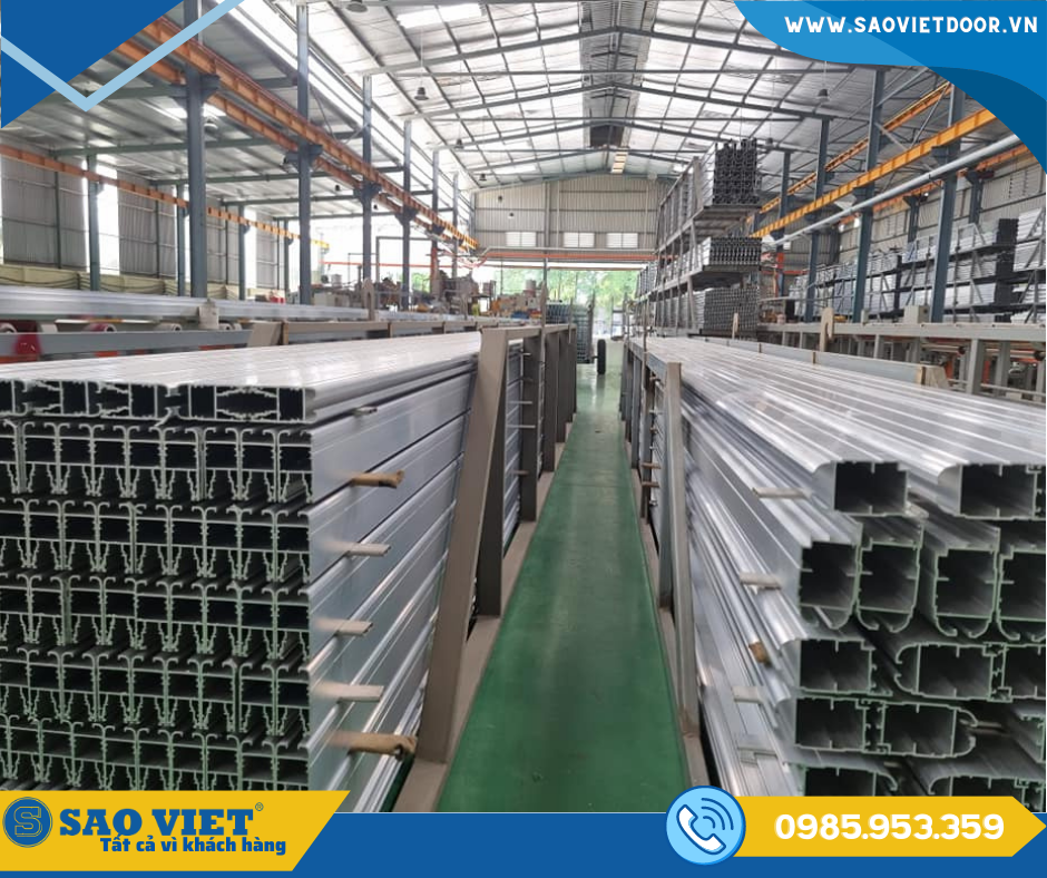 Nhà Máy Sản Xuất Nhôm Kính Đi Đầu Về Chất Lượng tại Saovietdoor 16 nha may nhom 04