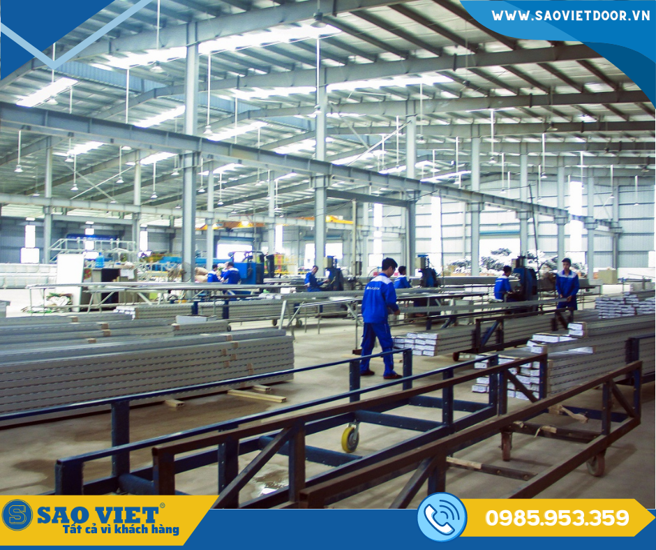 Nhà Máy Sản Xuất Nhôm Kính Đi Đầu Về Chất Lượng tại Saovietdoor 21 nha may nhom 06