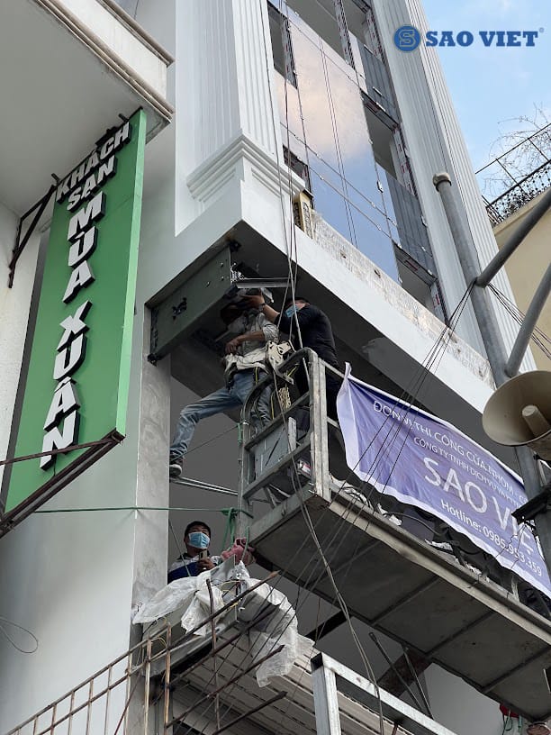 Thi công cửa kính, cửa cuốn tại Lê Duẩn Hà Nội 15 Thi công cửa kính