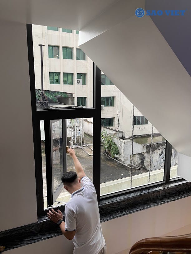 Thi công cửa kính, cửa cuốn tại Lê Duẩn Hà Nội 16 Thi công cửa kính