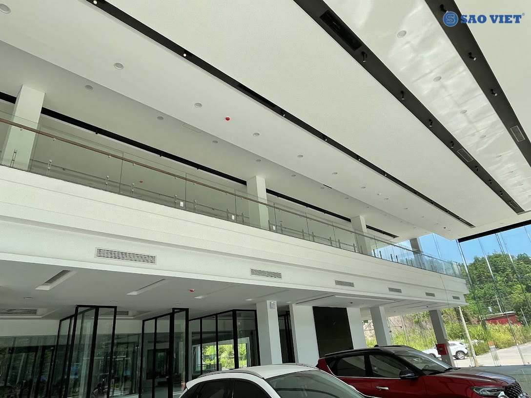 Thi công kính cường lực tại Showroom Ô Tô Huyndai - Yên Bái 25 thi công cửa kính cường lực
