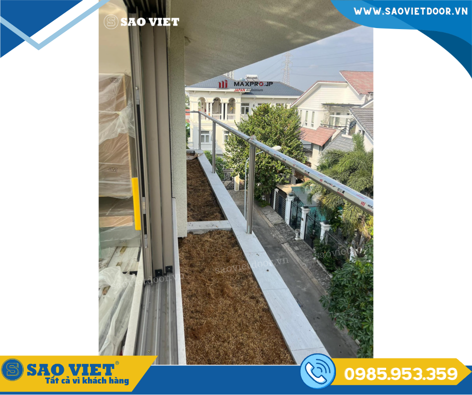 Thi công lan can kính cao cấp Maxpro cho Gia đình Anh Trần Huy Hùng tại TT Quang Minh, Mê Linh - Hà Nội 25 thi cong lan can kinh maxpro 14