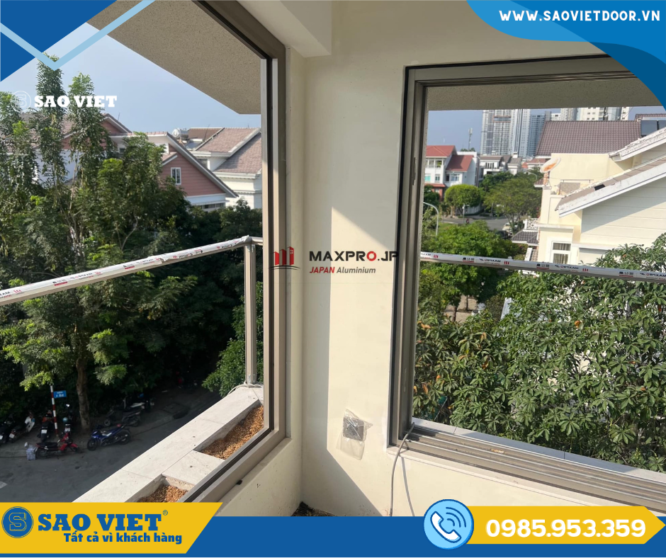 Thi công lan can kính cao cấp Maxpro cho Gia đình Anh Trần Huy Hùng tại TT Quang Minh, Mê Linh - Hà Nội 27 thi cong lan can kinh maxpro 16