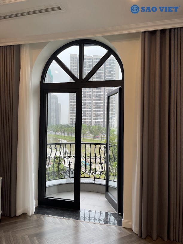 Thi công cửa nhôm kính biệt thự Ngọc Trai 1603 tại Vinhomes Oceanpark 23 thi công cửa nhôm kính