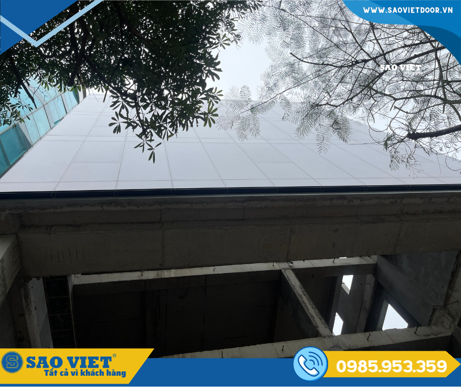 Thi công vách kính mặt dựng cho Anh Tâm tại 375 Vũ Tông Phan, Thanh Xuân - Hà Nội 18 vach kinh mat dung 10 1 1