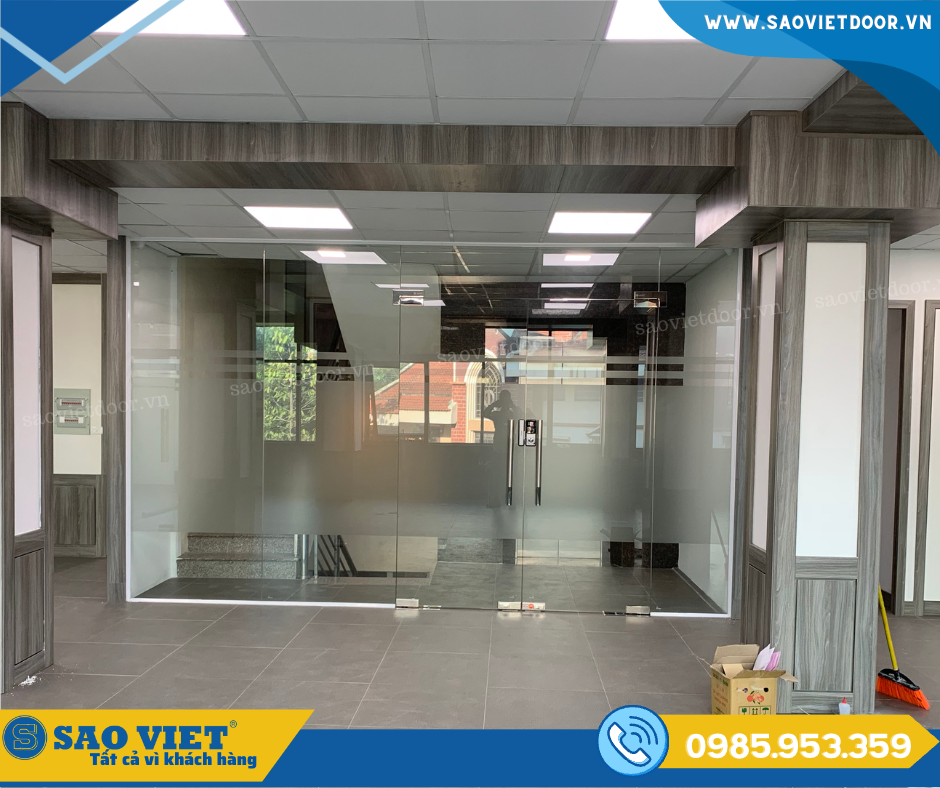 vach kinh van phong 05 2