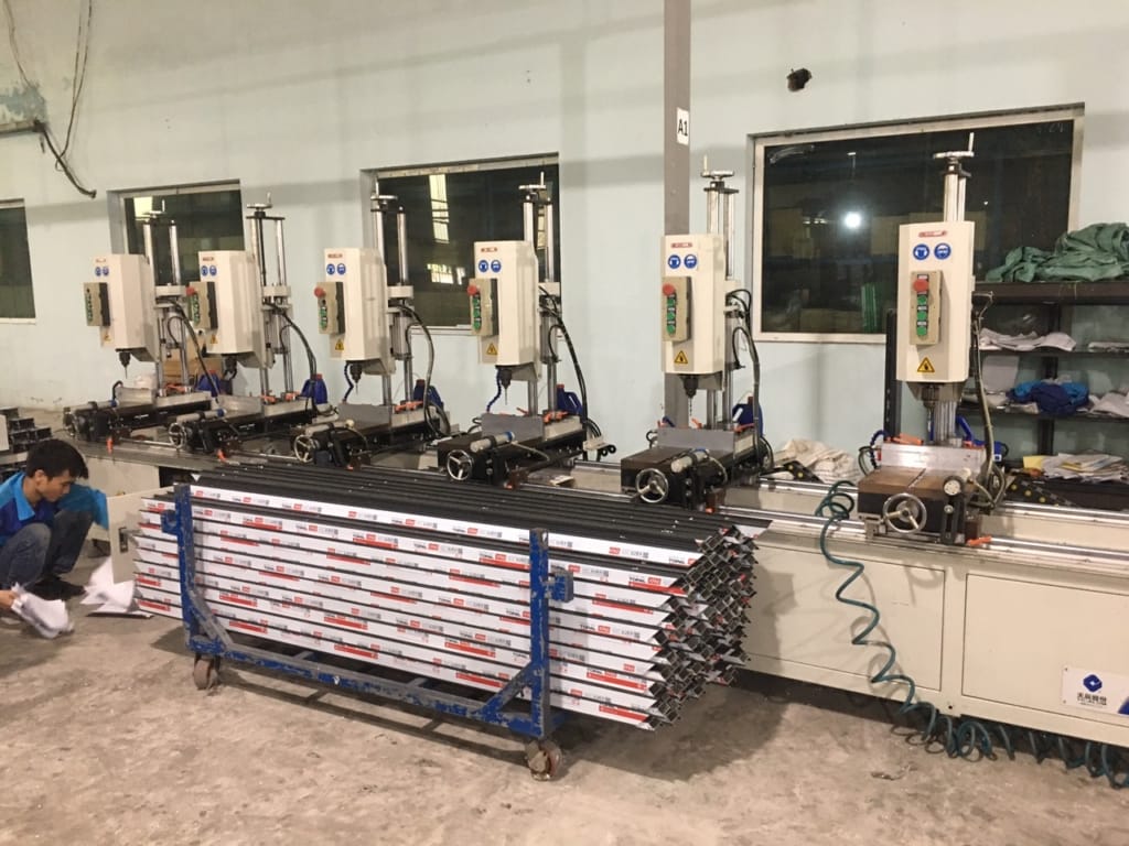 Báo Giá Cửa Nhôm Trượt Quay Mới Nhất 30 z2457110998635 379c47f156b3db8f44a4ad4065bae8b7 1024x768 1