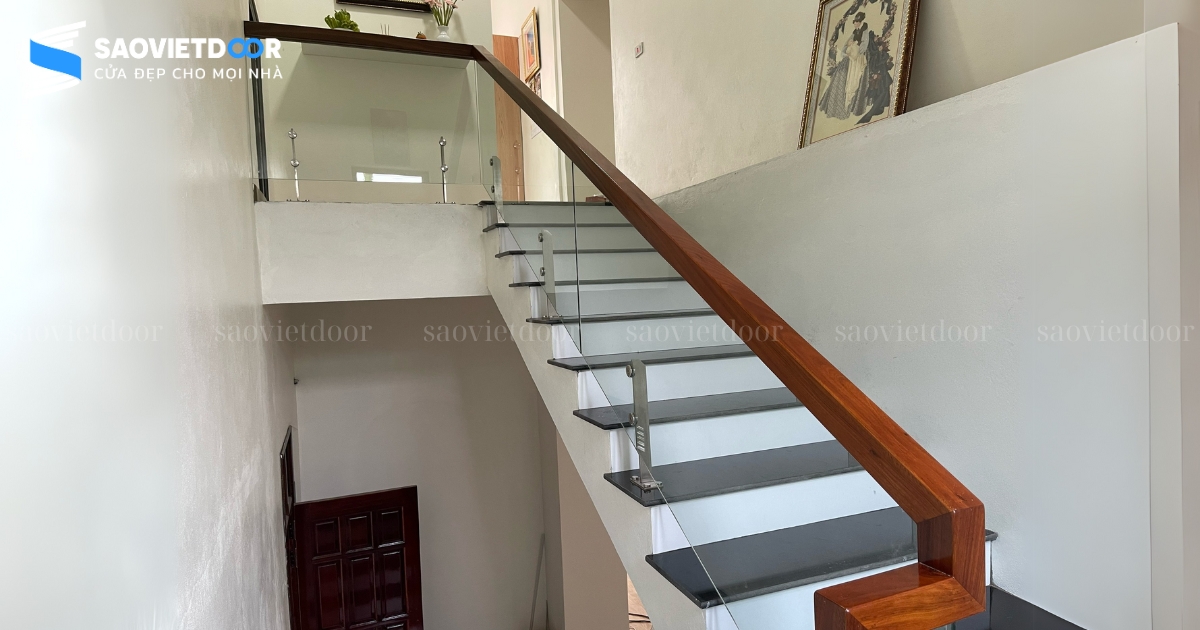 Lắp Đặt Cửa Nhôm Kính Topal, Cầu Thang Kính Tại Gia Đình Bác Đoạt - Cổ Đô, Ba Vì 45 Thi công cầu thang kính tại gia đình bác Đoạt - Ba Vì