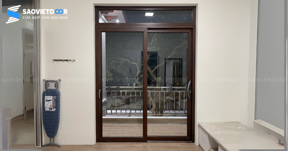 Lắp Đặt Cửa Nhôm Kính Topal, Cầu Thang Kính Tại Gia Đình Bác Đoạt - Cổ Đô, Ba Vì 40 Thi công cửa nhôm Topal - cửa đi mở trượt tại gia đình bác Đoạt - Ba Vì