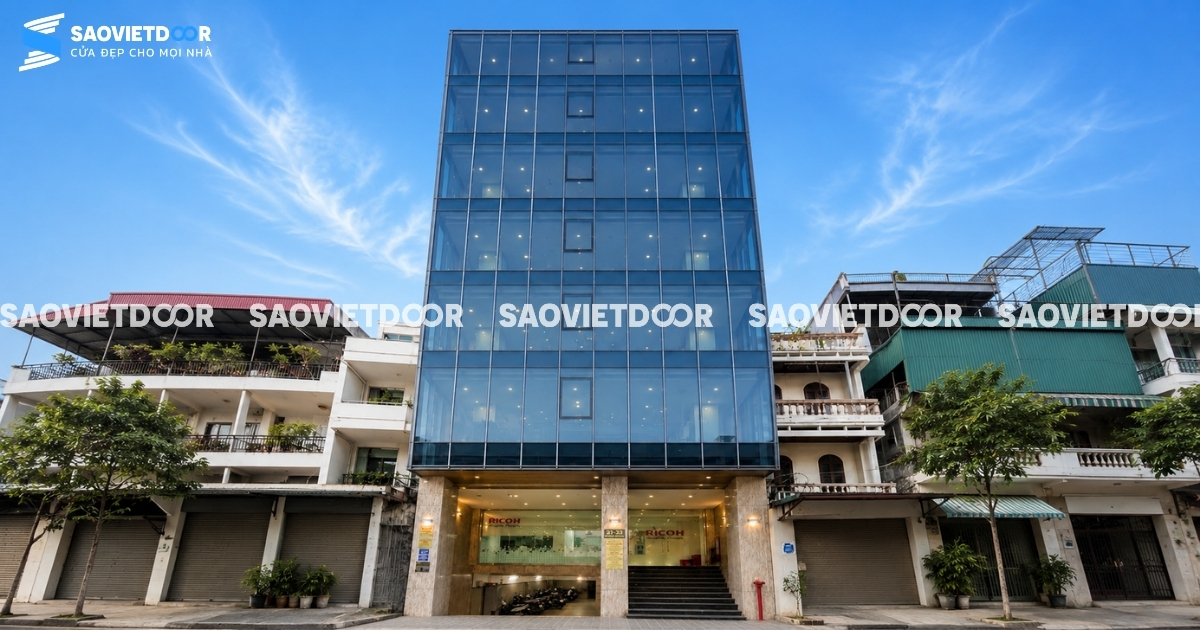 Vách kính mặt dựng tại Saovietdoor 